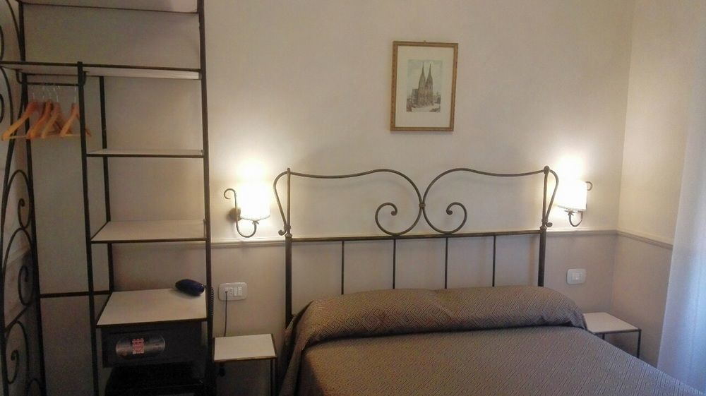 Residenza Cavallini Roma Ngoại thất bức ảnh