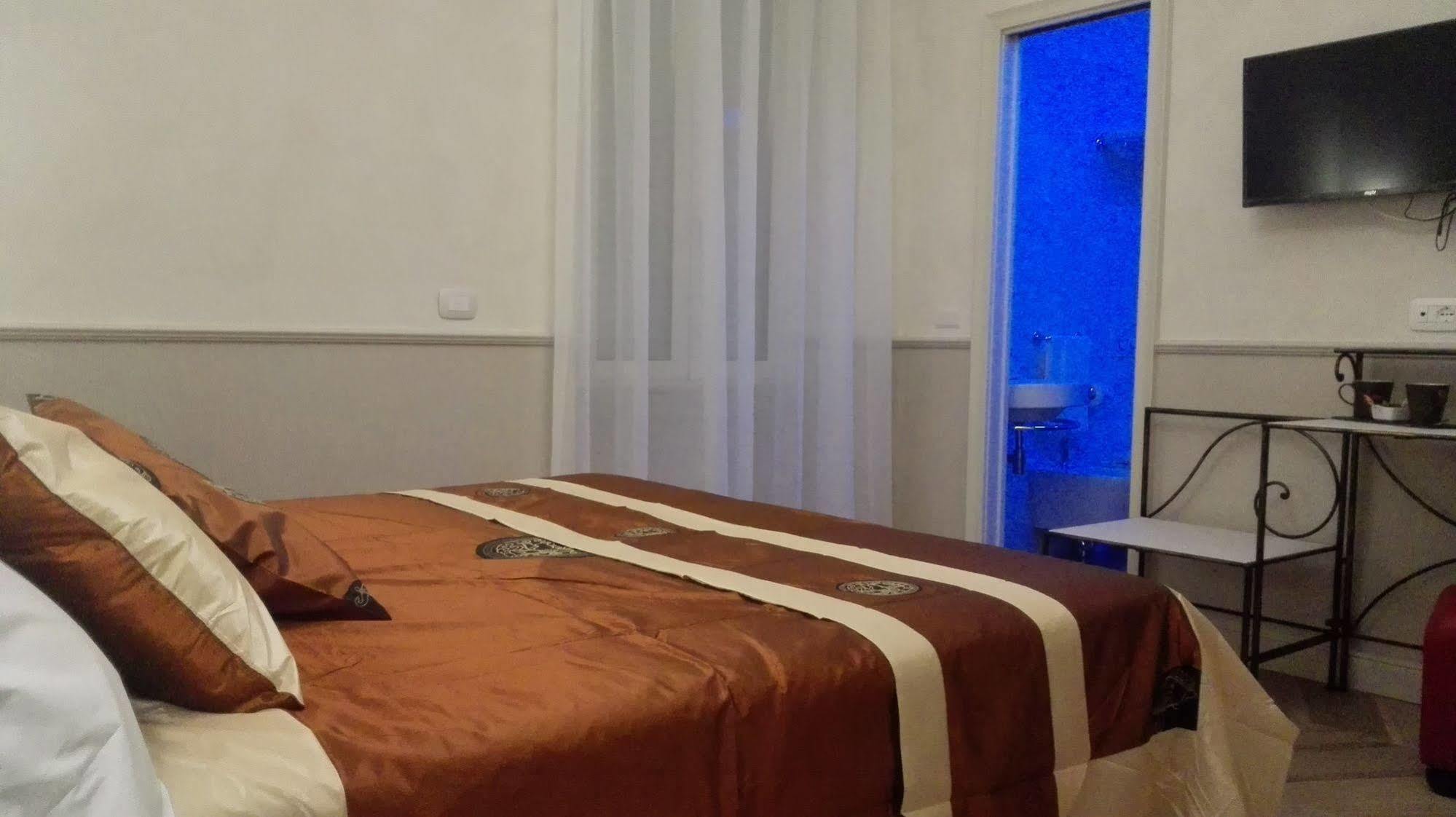 Residenza Cavallini Roma Ngoại thất bức ảnh