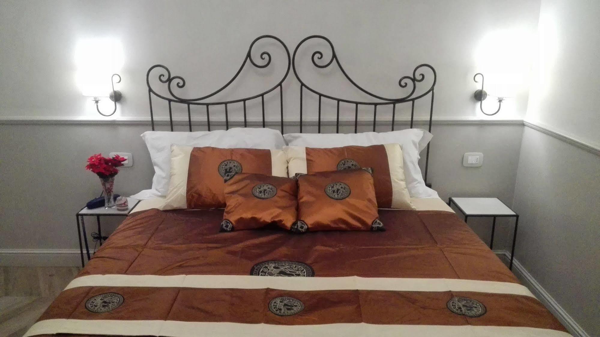 Residenza Cavallini Roma Ngoại thất bức ảnh